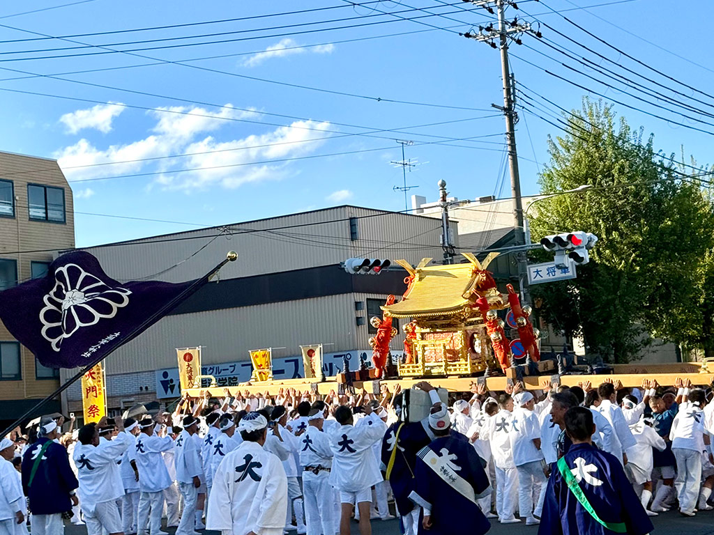 京都大将軍八神社の秋の例祭「天門祭」神輿の写真
